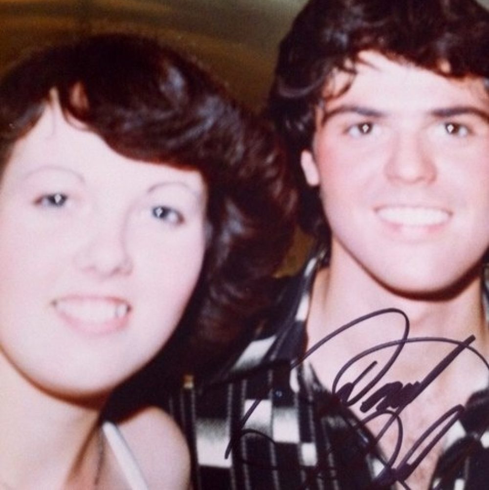 💃🏻🕺🏻My VERY SPECIAL Osmond Memories blogged 🥰 2014 BBC ‘ Fern Britton Meets….Donny’ watch Interview including ME ! 😂🕺🏻 💜2013 Donny & Marie UK TOUR, what happened Front Row AND Backstage that evening @ BIC Bournemouth is how my Blog page started !🕺🏻💃🏻1977 Trip to the USA with ‘The Osmonds UK FAN CLUB WONDERTOUR ‘ meeting members of the Family🥰 💃🏻🕺🏻2019 Oct Fab Trip to Vegas 🥰 1976 Osmonds’ World Magazine ‘Fan of the Month’ 💙 1976 Donny & Marie ‘Deep Purple’ Vinyl LP won as a Runner-Up Prize in Osmonds’ World Magazine   🥳  2015 Meeting Nathan & Sarah in London 🧡 2005 BOOK Signing ‘Life is just what you Make It' with Donny in Guildford UK ❤️2014 Donny in UK for week, in Audience @ITVStudios  💛2017 Donny UK TOUR 'The Soundtrack of My Life'  💜 2023 Donny on UK TOUR  💚2022 Feb The New Theatre OXFORD to watch 'THE OSMONDS' MUSICAL written by Jay 👍2024 Oct 1st Alan’s new Book ‘One Way Ticket’ published, a must read 📚Blogs read in 85 Countries 26,221 VIEWS 💃🏻🕺🏻😃  Twitter: @tinamckenzie  😍 Instagram: @OsmondBlogs 🕺🏻💃🏻🎼🎹  BLOG  Page: tinamckenzie.blog 🕺🏻💃🏻🩷 Devon Cottage Renovation Blog: mckenzie2015.wordpress.com 🎼🎹🕺🏻